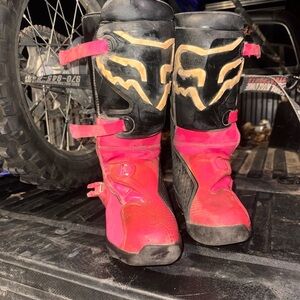 Fox Black and Pink Combat Boots